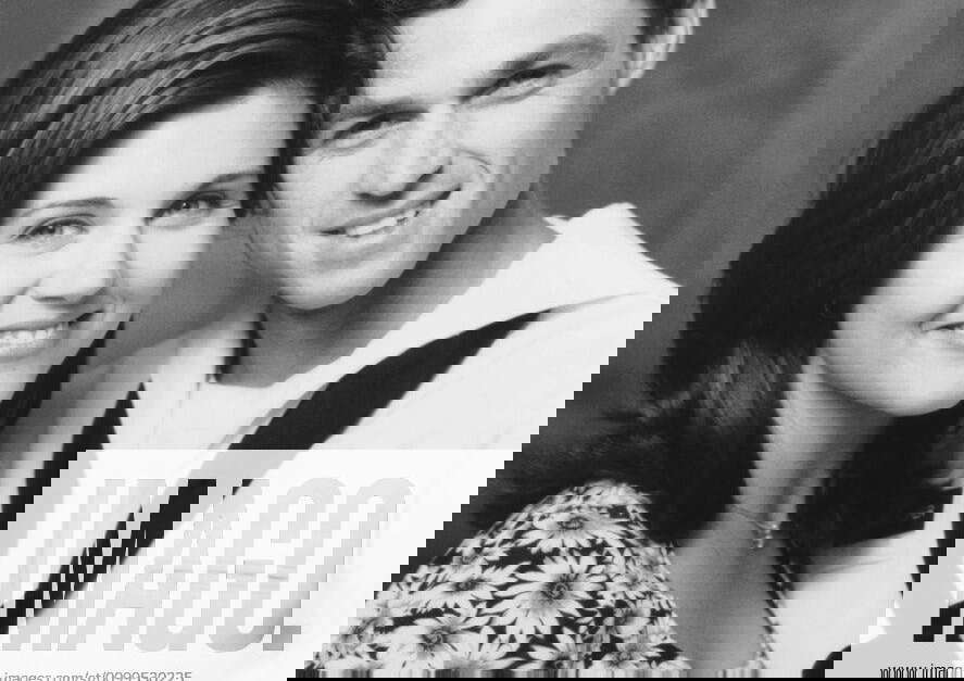 THE STRANGER BESIDE ME, (from left) Tiffani Thiessen (aka TiffaniAmber Thiessen), Eric Close
