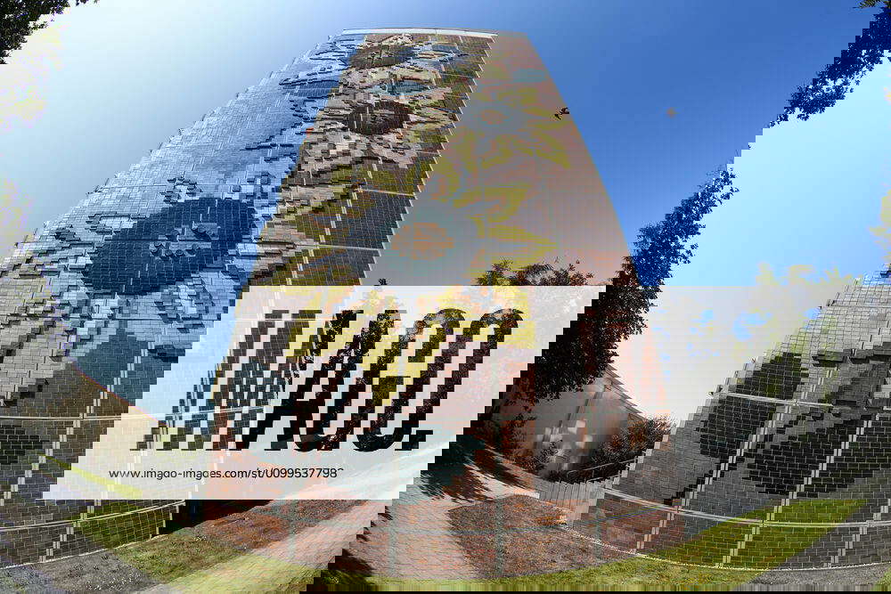 The riots in Rostock Lichtenhagen in Mecklenburger Allee between 22 and