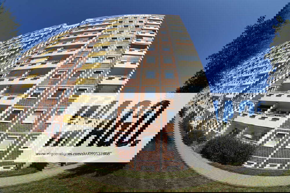 The riots in Rostock Lichtenhagen in Mecklenburger Allee between 22 and