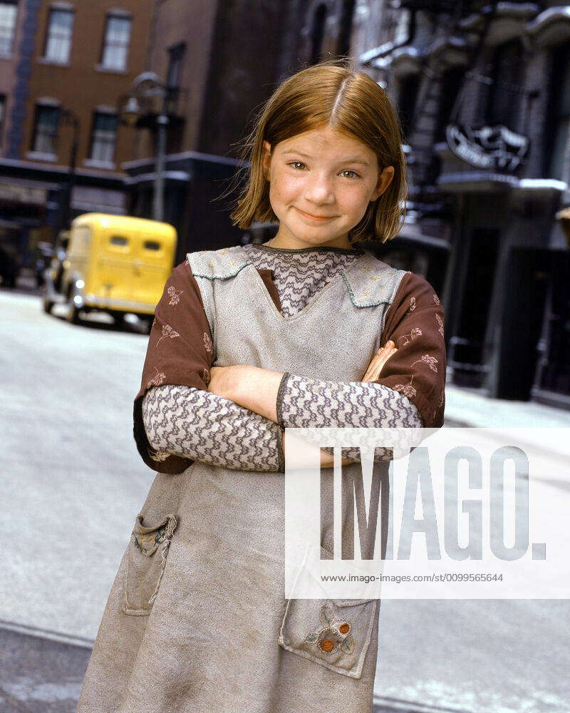 ANNIE, Alicia Morton, 1999, Walt Disney TV Courtesy: Everett Collection ...