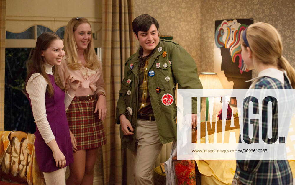 MAD MEN, (from left): Sammi Hanratty, Kathryn Love Newton, Marten ...