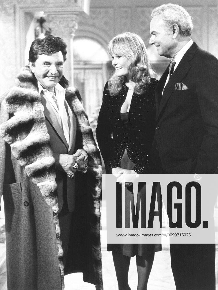 LEO AND LIZ IN BEVERLY HILLS, from left: Liberace, Valerie Perrine ...