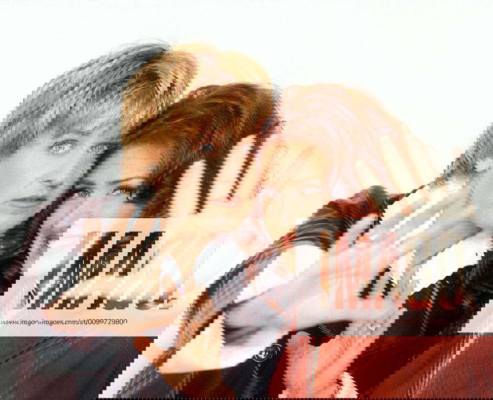 ELLEN, Ellen DeGeneres, Joely Fisher, 199498, Touchstone Television