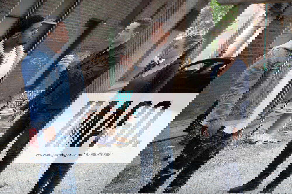 CHICAGO P.D., from left Nathaniel Williams, Jesse Lee Soffer, Tracy