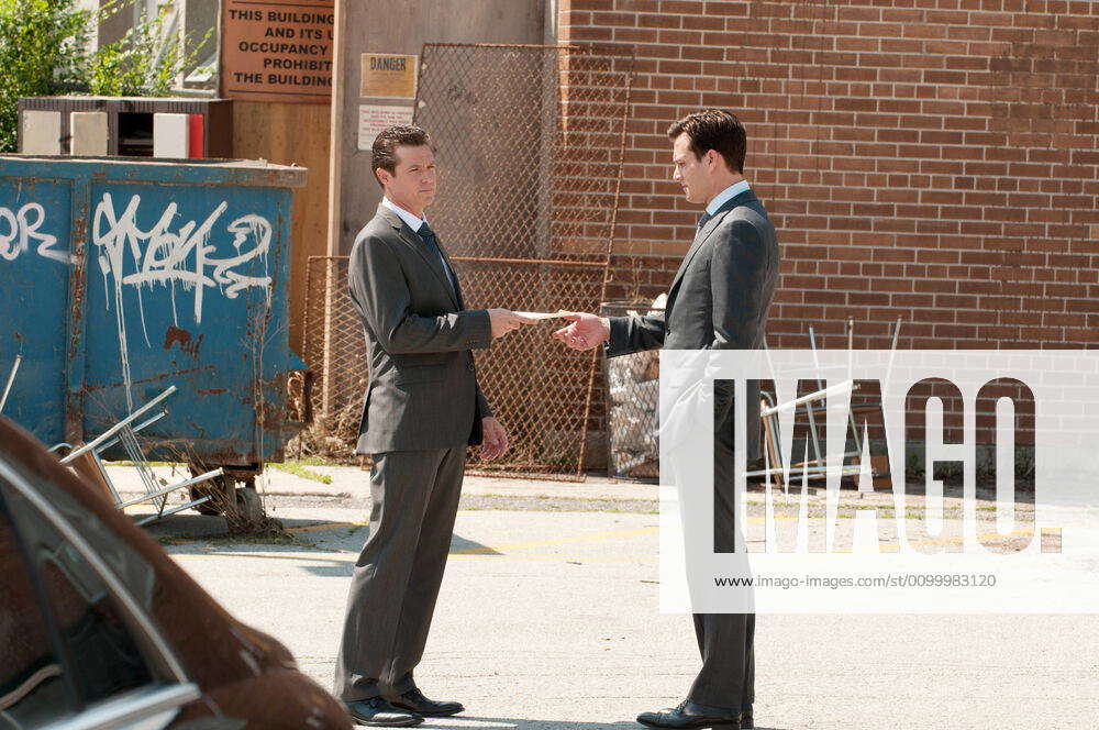 SUITS, (from left): Eric Close, Gabriel Macht, Undefeated , (Season 1 ...