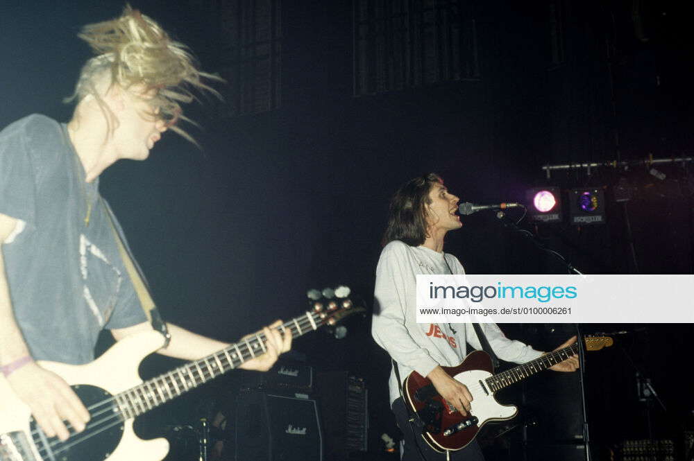 Al Doughty and Mike Edwards of Jesus Jones live at the Town Country ...