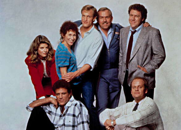 CHEERS, 1982-93, cast shot, Kirstie Alley, Ted Danson, Woody Harrelson ...
