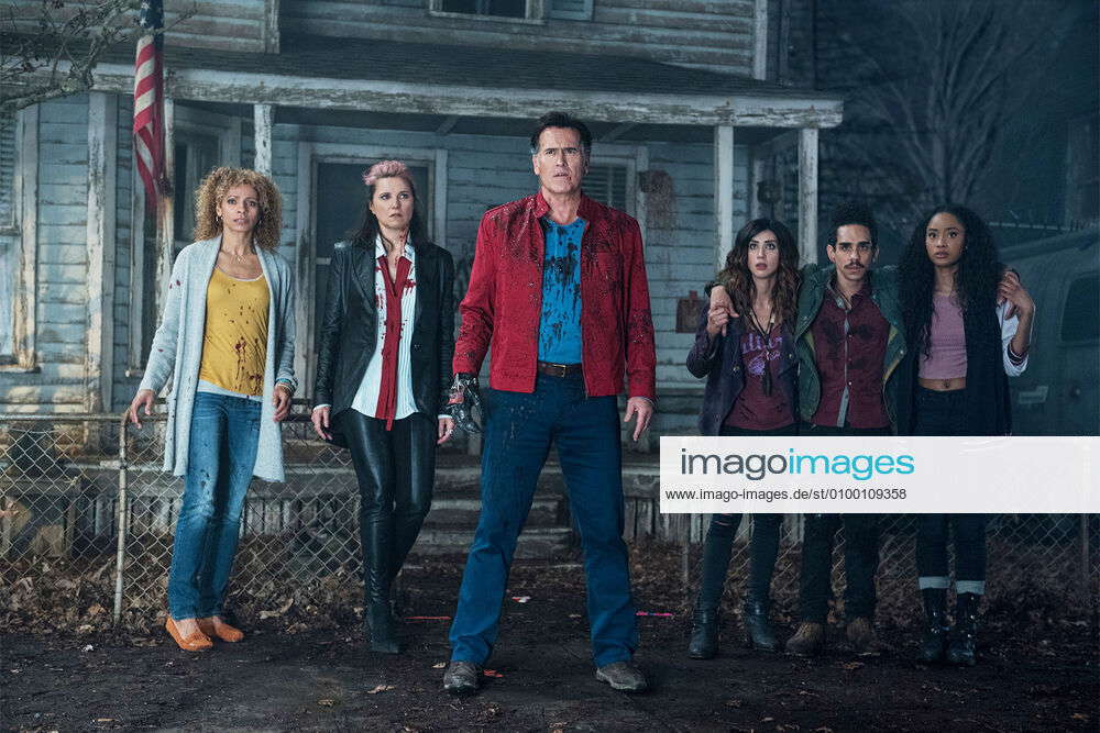 Ash Vs Evil Dead L R Michelle Hurd Lucy Lawless Bruce Campbell Dana Delorenzo Ray Santiago