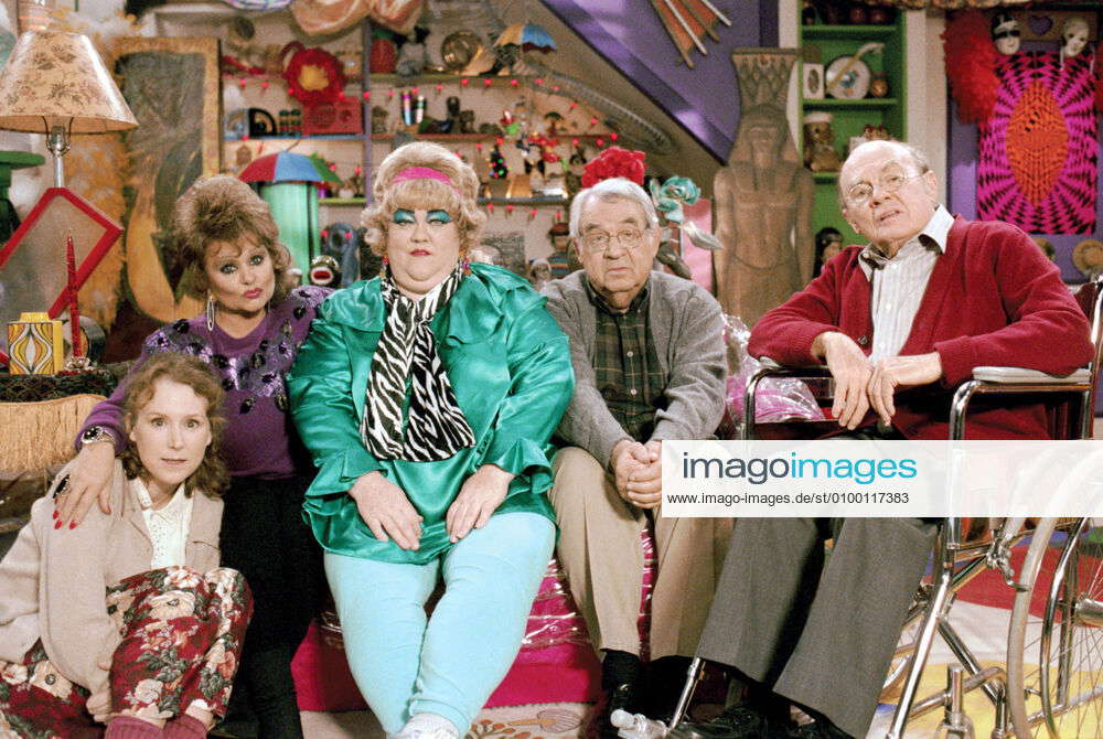 THE DREW CAREY SHOW, Lynn Wanlass, Tammy Faye Bakker, Kathy Kinney, Tom
