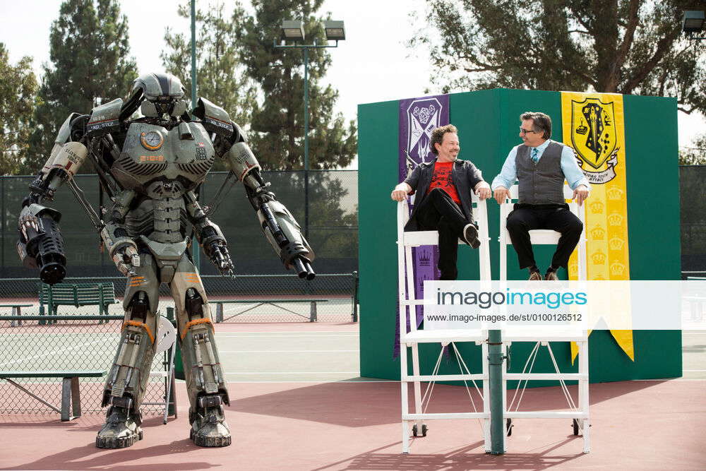 KING OF THE NERDS, (from left) Curtis Armstrong, Robert Carradine