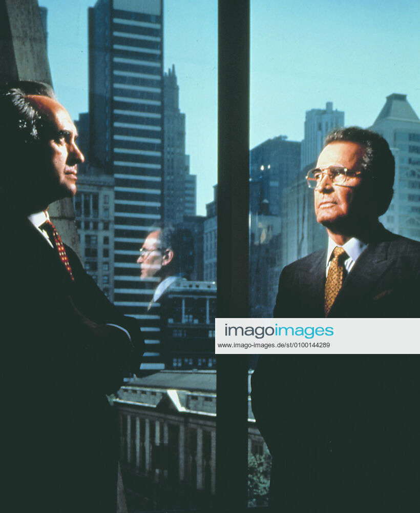 BARBARIANS AT THE GATE, Jonathan Pryce, James Garner, 1993. HBO