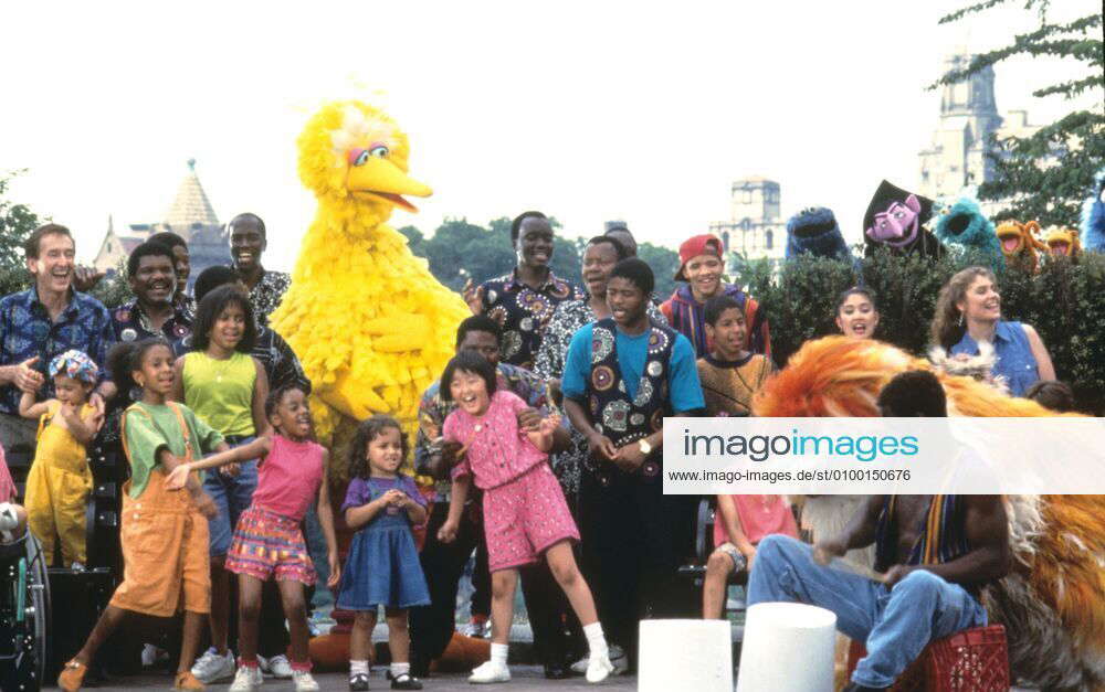 SESAME STREET JAM A MUSICAL CELEBRATION, Bob McGrath (left), Big Bird