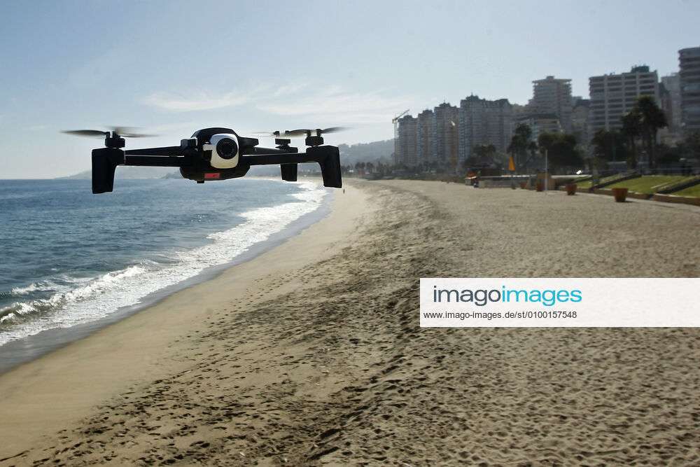 Vina del Mar, April 29, 2020 Overflight with drones to monitor the ...
