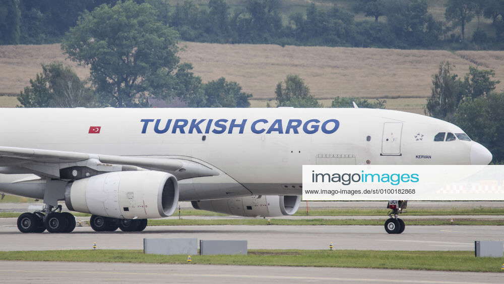Zurich, Switzerland Juli 06, 2019 A Turkish Airlines Airbus A330