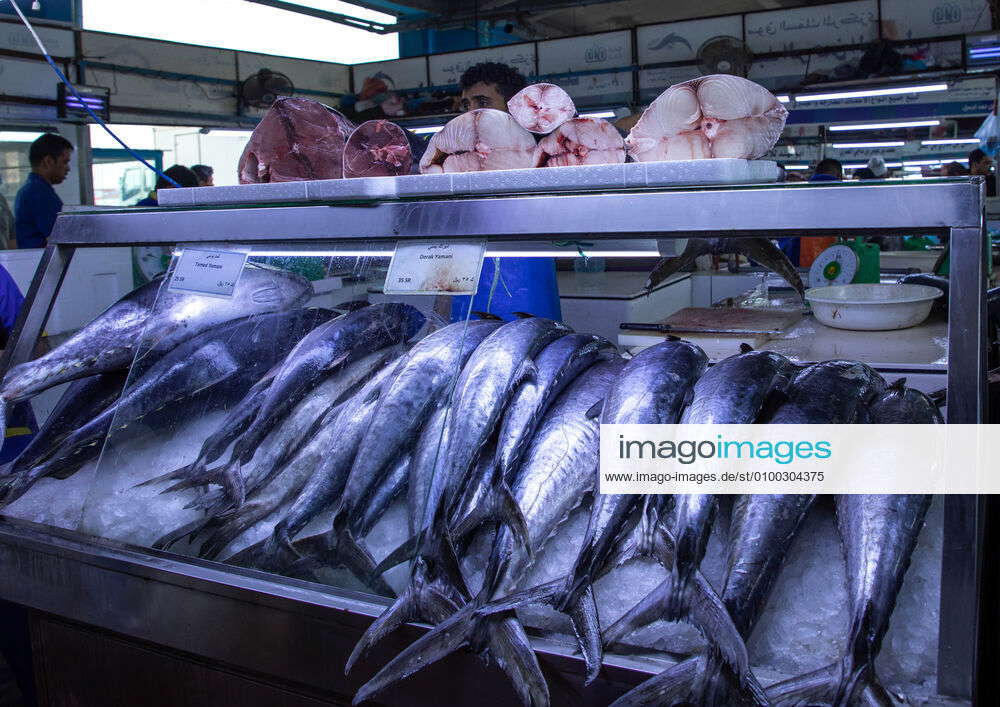 SAUDI ARABIA MARKET STALL IN THE FISH MARKET JEDDAH Market stall in