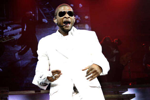 Usher Rapper Suits 48 Concert Usher at Berlin Velodrom, singer-rapper, hip hop, pop, suit ...