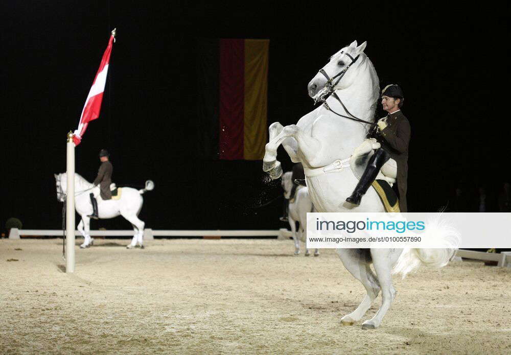 8 PK Spanish Riding School Vienna, in the Berlin O2 World, Capriole ...