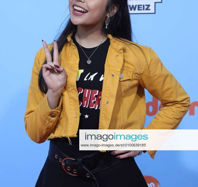 1108 Selina Mour Nickelodeon Kids Choice Awards, Germany, Rust