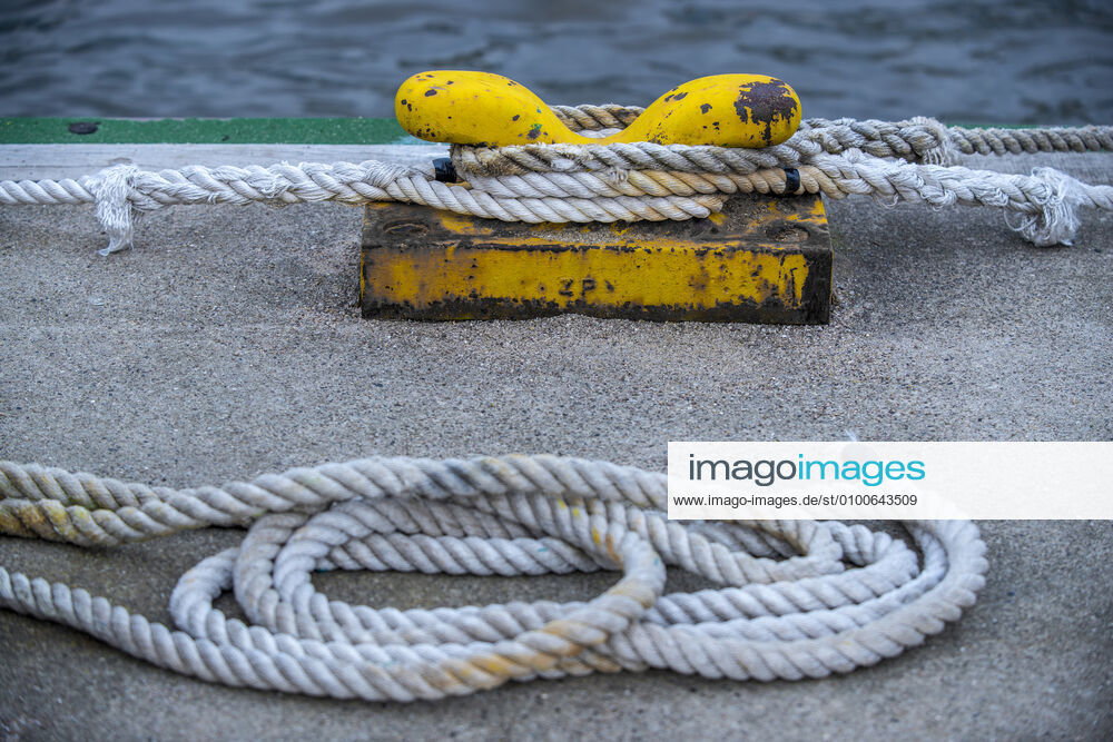 rope, bollard, harbor bollard