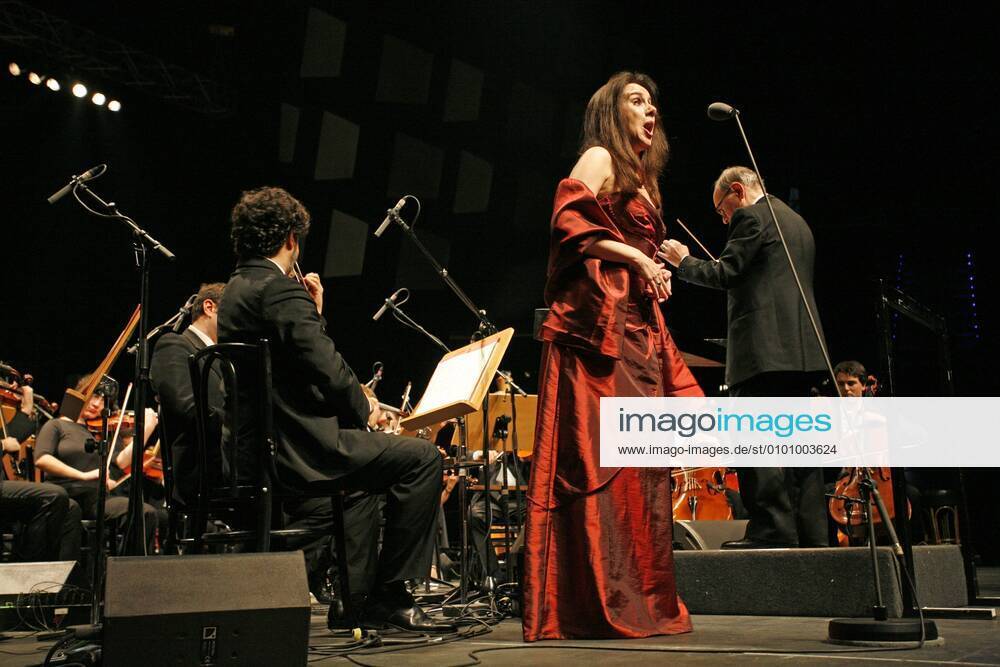 30 concert Ennio Morricone with soprano Susanna Rigacci and his