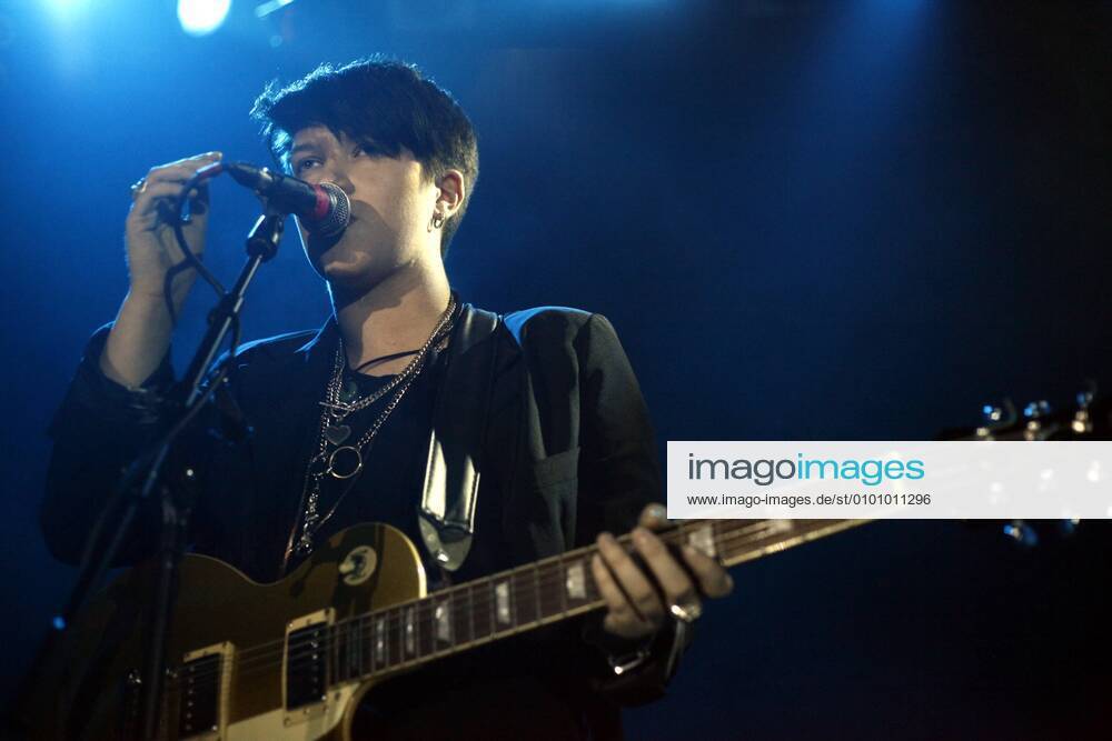 79 Concert The xx, at Berlin Lido, singer and guitarist Romy Madley ...