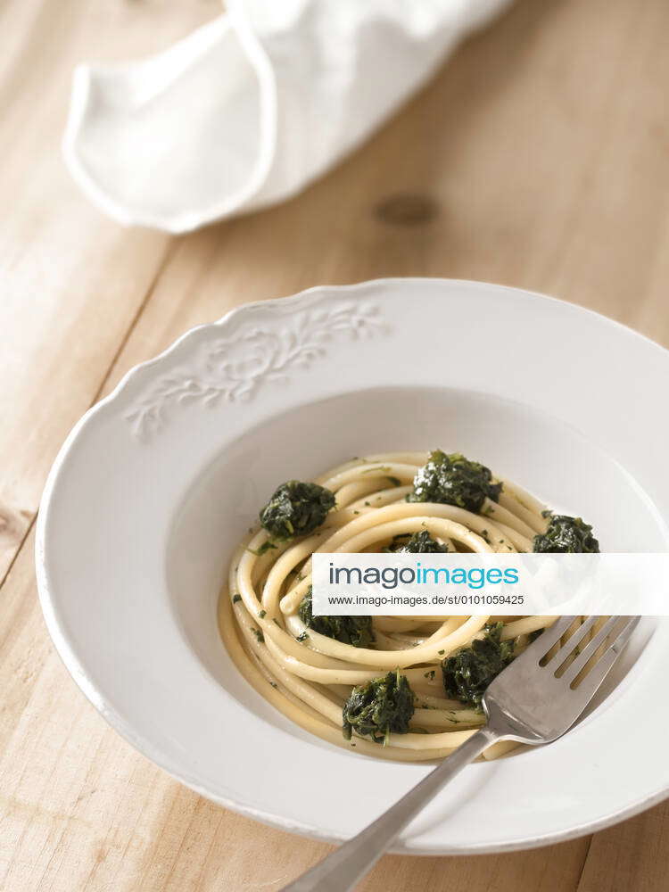 pasta dish,spaghetti,pasta