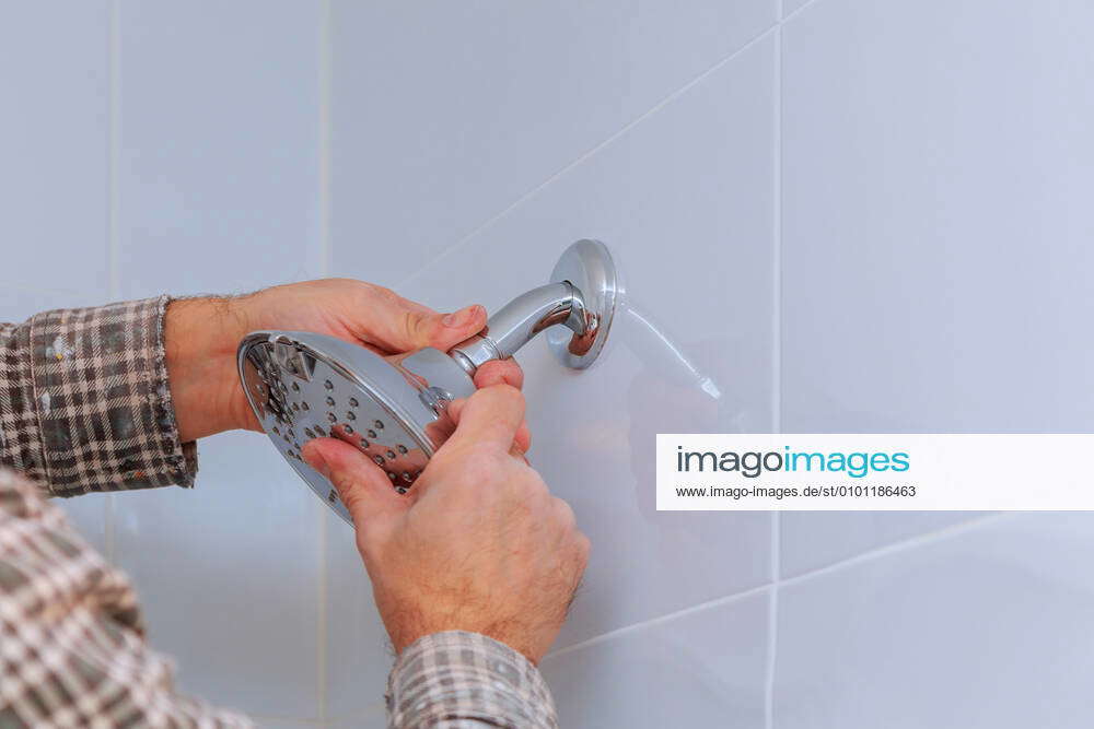 shower head,attaching,plumber