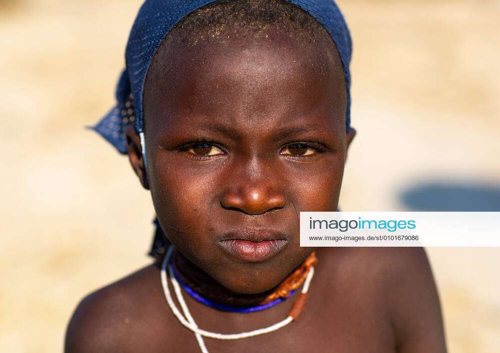Angola Portrait Of A Mucubal Tribe Girl Virei Portrait Of A Mucubal Tribe Girl Namibe Province