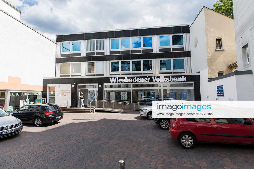 Boy finds suitcase, police wanted to blow up suitcase in front of