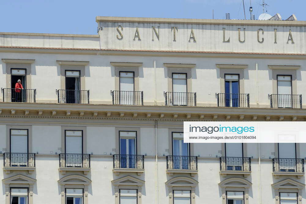 Emilio Fede Out To The Sixth Floor Balcony In The Grand Hotel Santa 5722