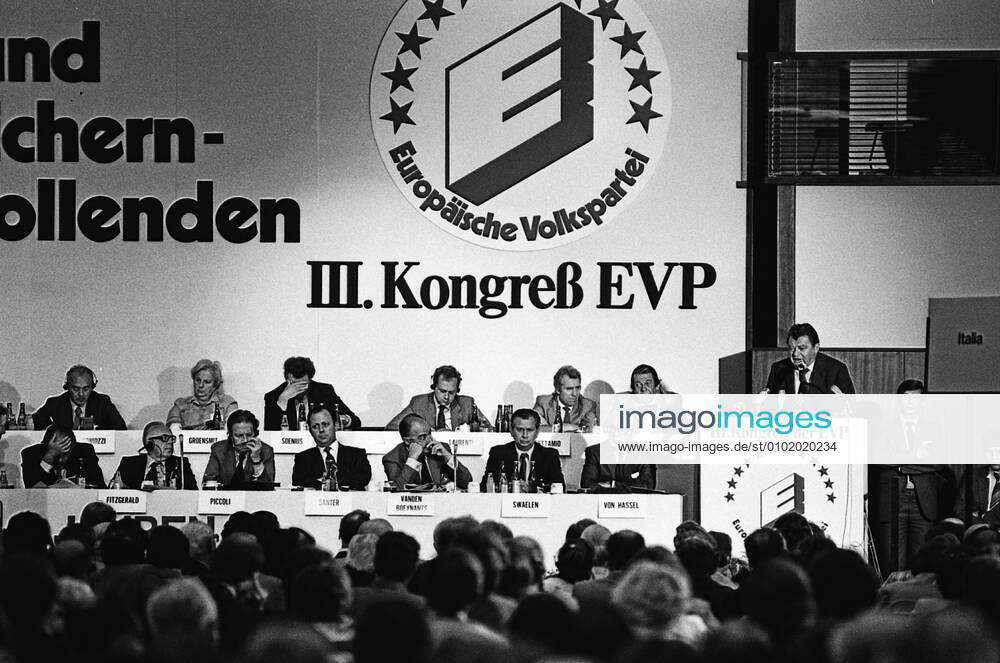 3 Congress of the EPP in the 80s On the picture you can see the ...