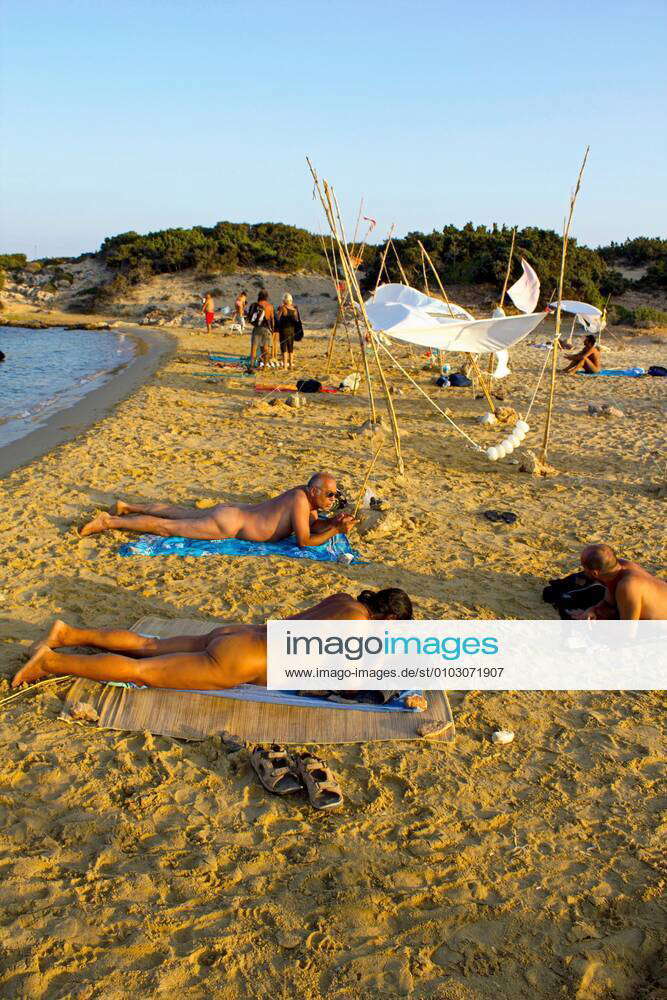 nudism island 