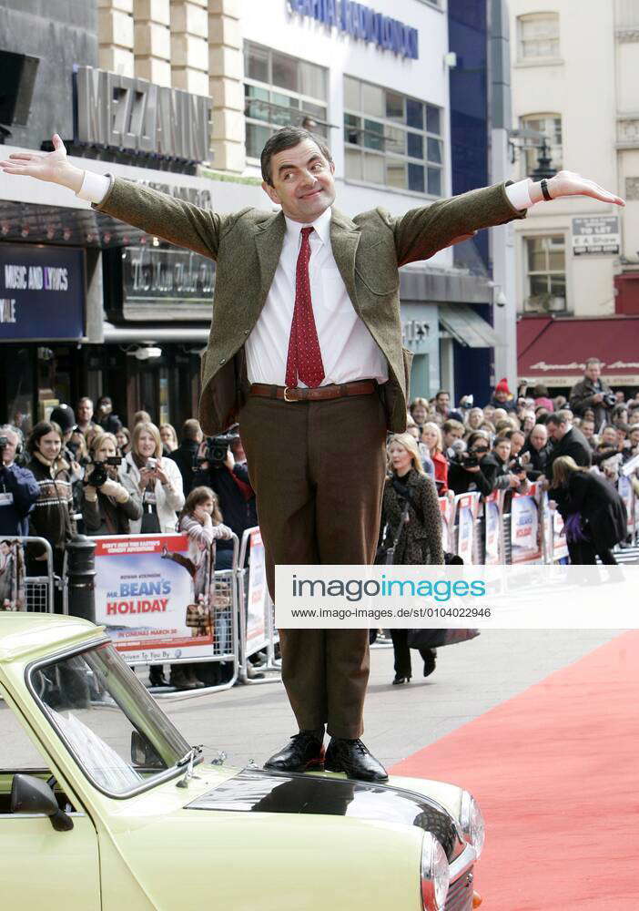 Rowan Atkinson Actor Mr Bean S Holiday Uk Charity Premiere In Aid Of