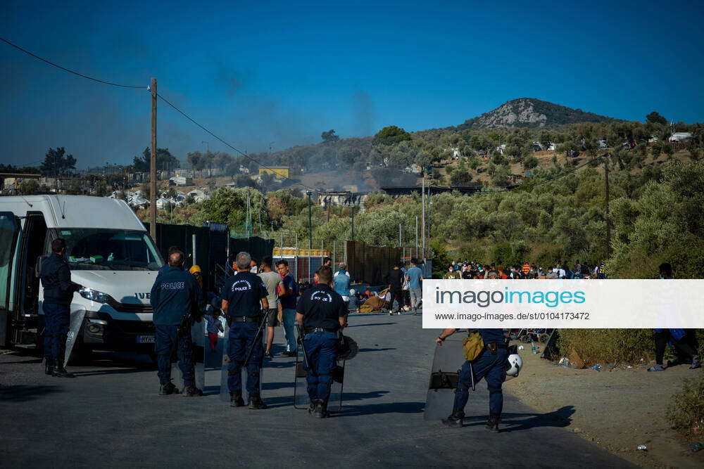 Thousands of migrants fled from several fires in the Moria refugee camp ...