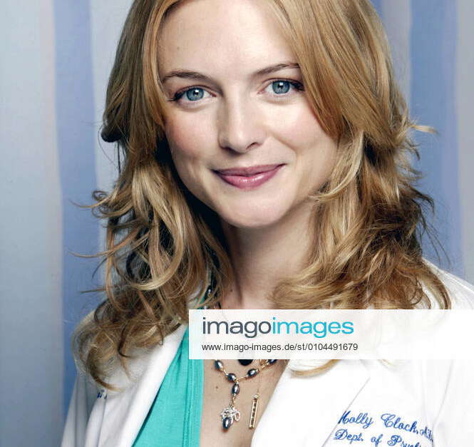 SCRUBS Series 4 HEATHER GRAHAM as Dr. Molly Clock SCRUBS