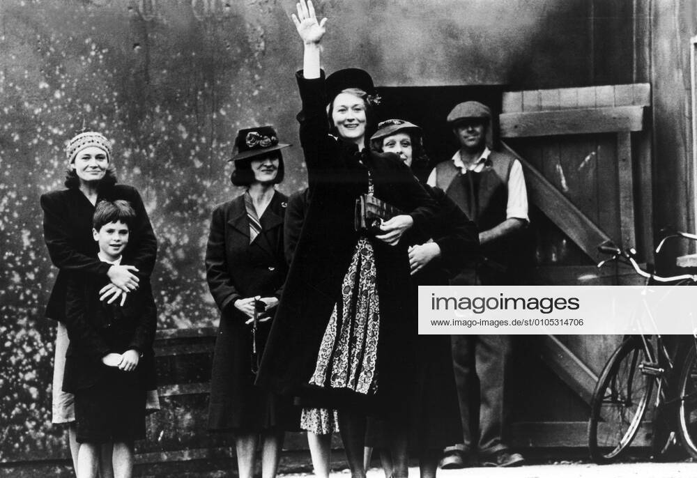 DANCING AT LUGHNASA DARRELL JOHNSTON, CATHERINE MCCORMACK, BRID BRENNAN,  SOPHIE THOMPSON, MERYL