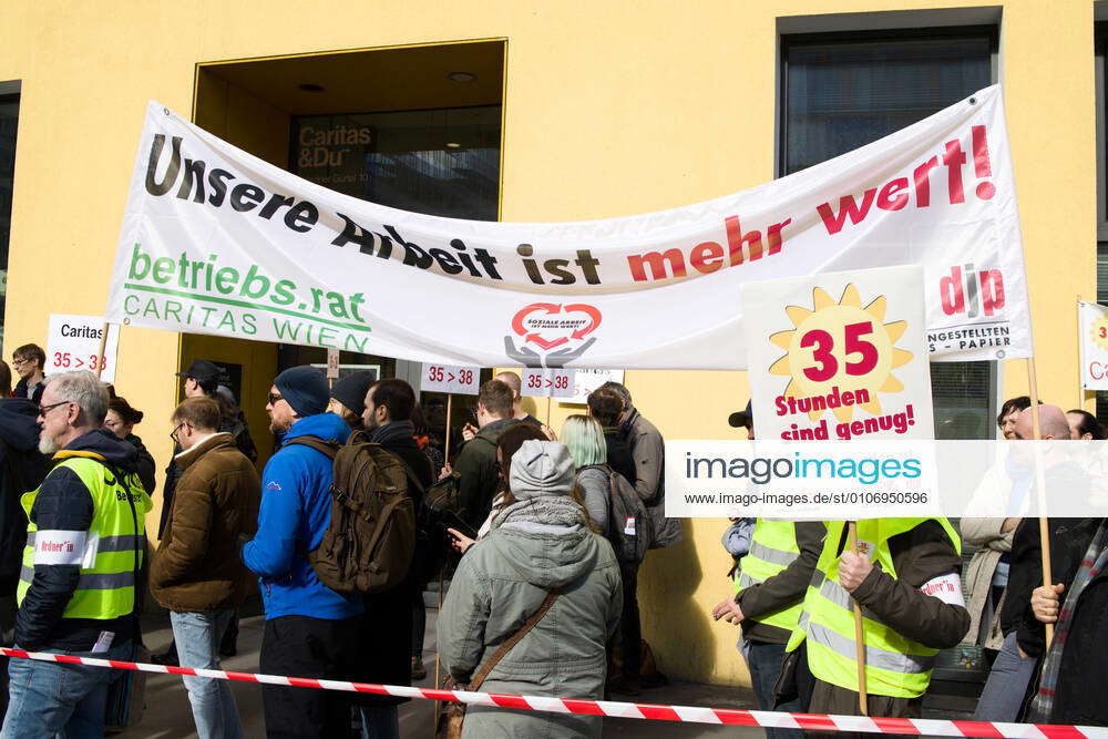 Caritas protest Vienna: 35 Hour working week Mitarbeiter und ...