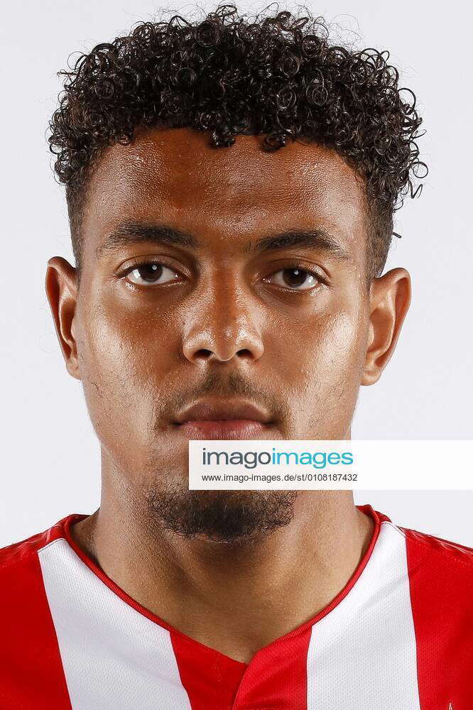 EINDHOVEN - Dutch PSV player Donyell Malen. xagefotostockx ...