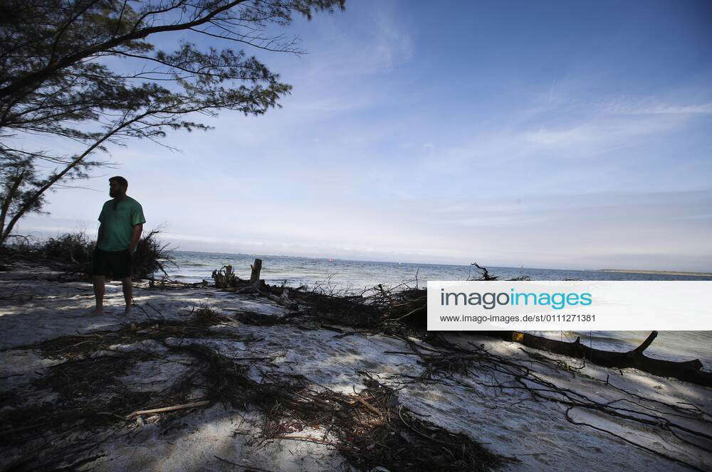 January 27, 2021, Apollo Beach, Florida, USA Cole Weaver, 35, at Beer