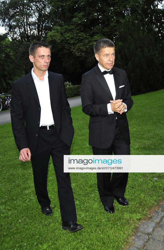 Bayreuth Festival 2009 V L Prof Joachim Sauer With Son Daniel Sauer At ...