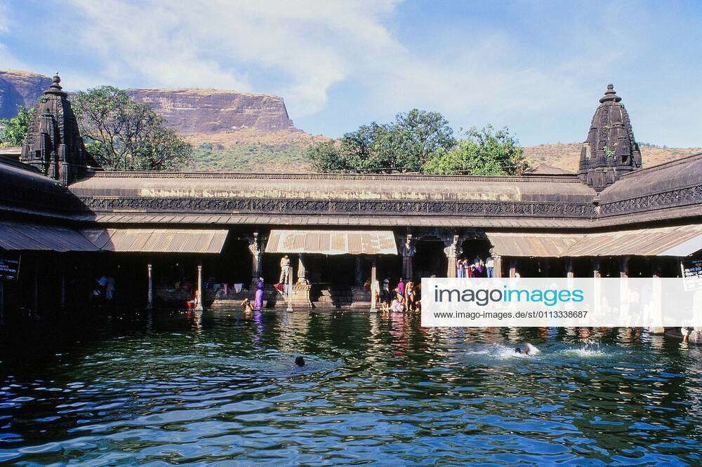 Trimbakeshwar Jyotirling Mandir, Maharashtra : r/hinduism