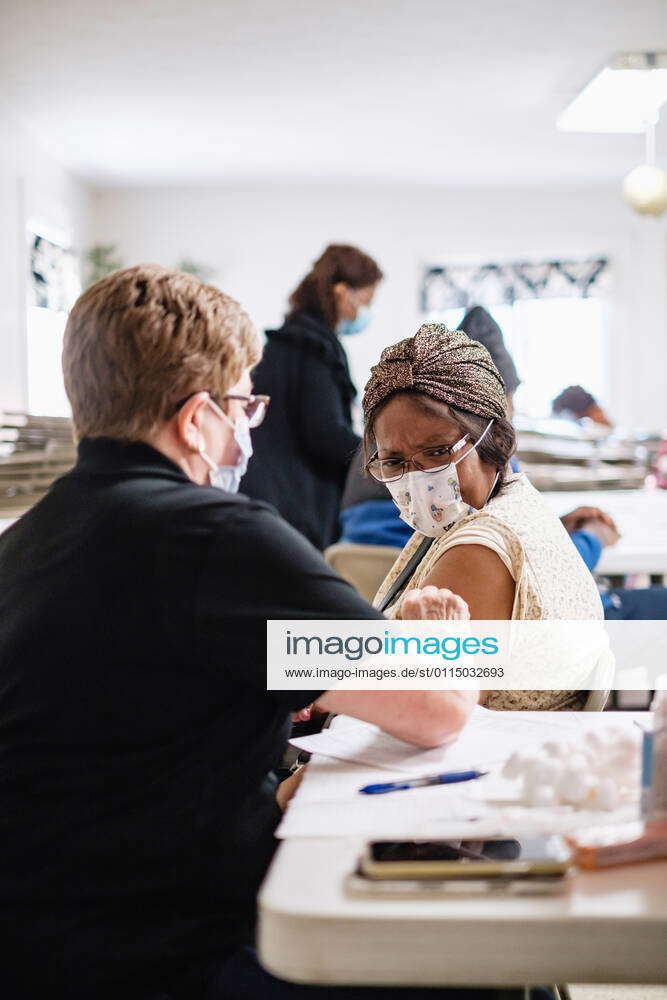 March 8, 2021, Ravenna, Ohio, USA A woman is administred the Covid19