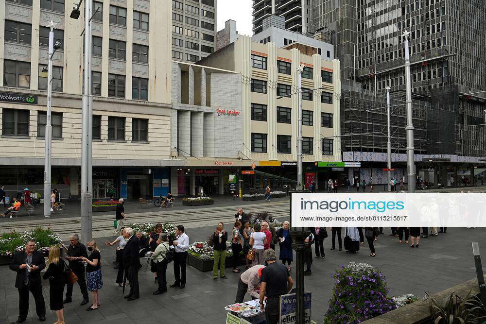 People Arrive At Sydneys Town Hall For The Memorial Of Jack Mundey Ao In Sydney Wednesday March 