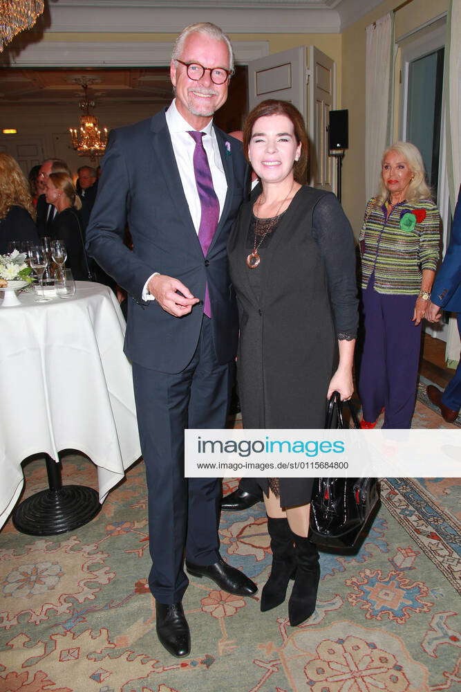 Susanne Daubner and Jost Deitmar, presentation of the Hamburg Child ...