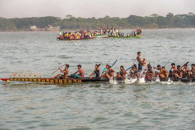 March 27, 2021, Barishal, Barishal, Bangladesh: Nouka Baich referred as ...