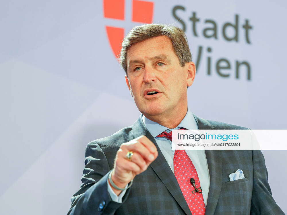 20210430 Press conference of the Mayor of Vienna and City Councillors