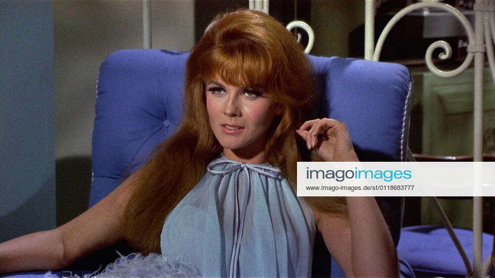 BIEN JOUE MATT HELM MURDERERS ROW 1966 de Henry Levin Ann Margret