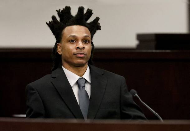 Tampa, Florida, USA: RONNIE ONEAL III represents himself on where jury ...