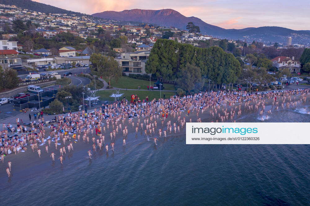 DARK MOFO WINTER SOLSTICE SWIM HOBART Swimmers Participate In The Dark Mofo Nude Solstice