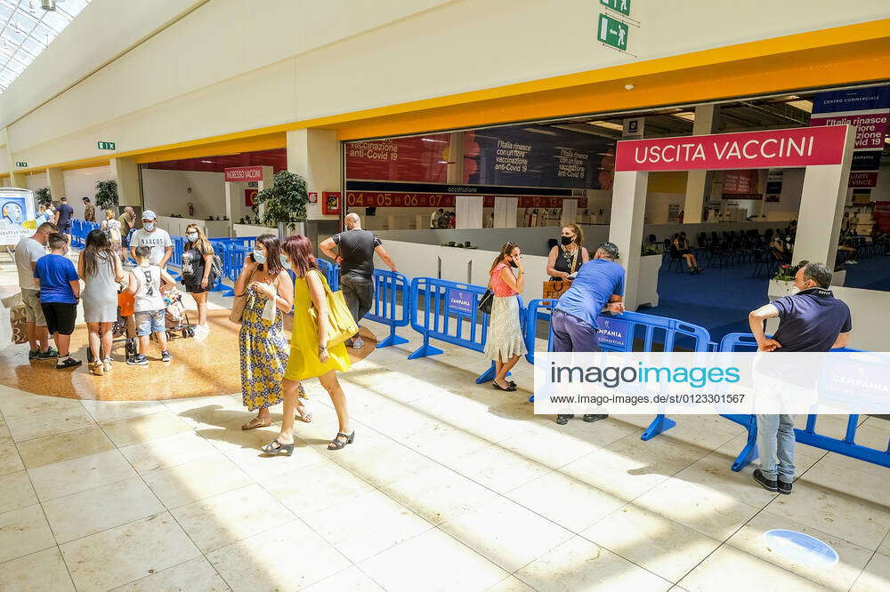 Italy: Vaccine Centro commerciale Campania Today, 28 June 2021, the new ...